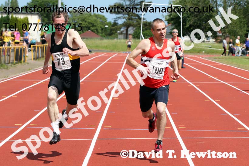 400 metres, North East Masters Champs, Monkton Stadium,  Jarrow. Photo: David T. Hewitson/Sports for All Pics